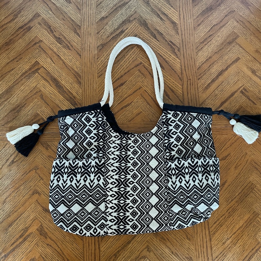 Time & Tru Rope Handle Boho Beach Tote